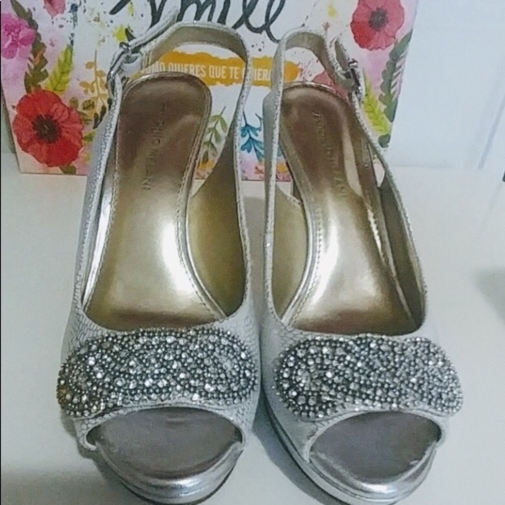 Antonio Melani silver heels